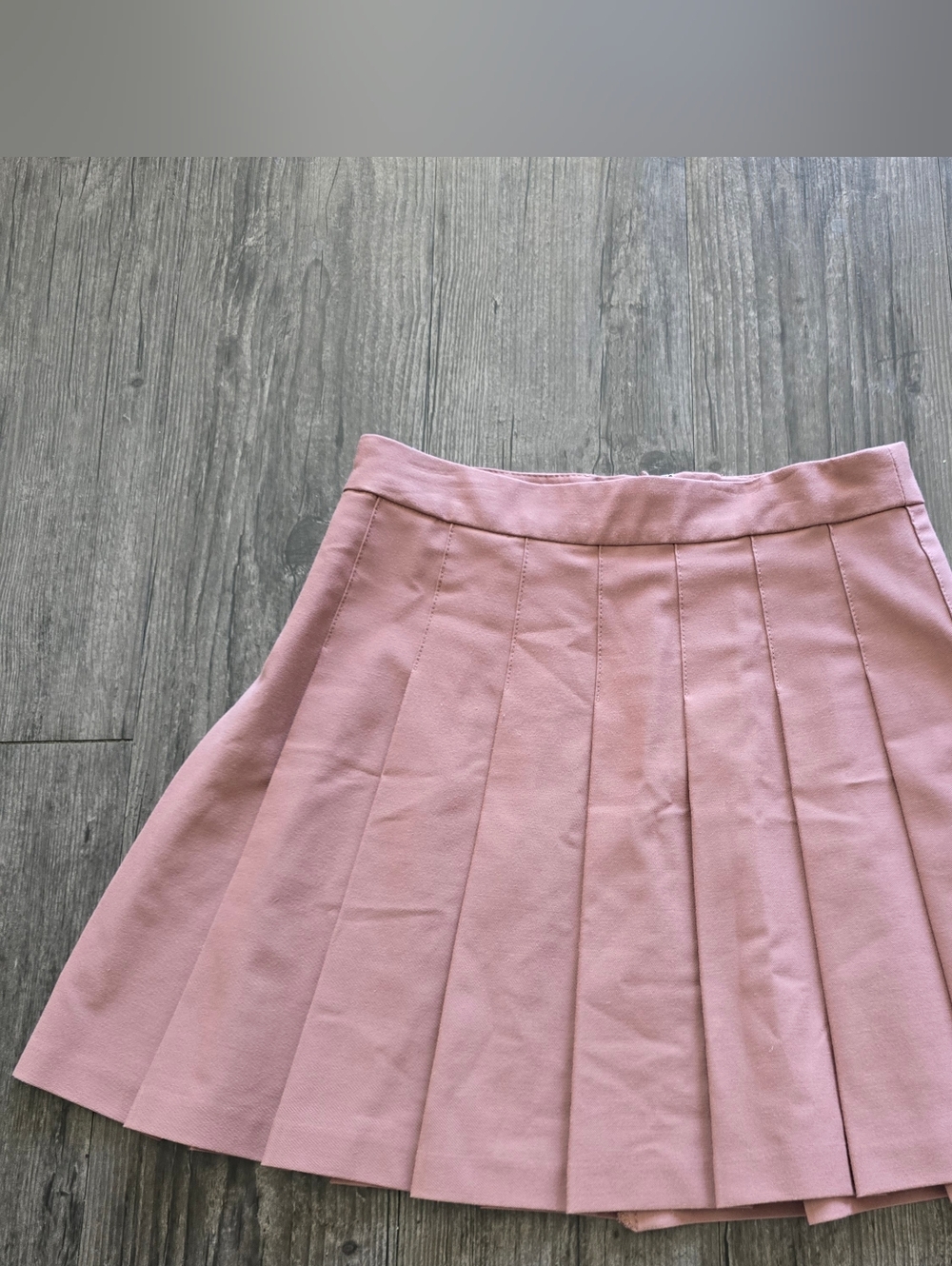 Aritzia Sunday Best Pleated Mini Skirt